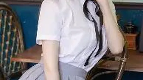 王雷夫妻宣布怀上第二胎，李小萌腹部明显透露渴望女儿情结