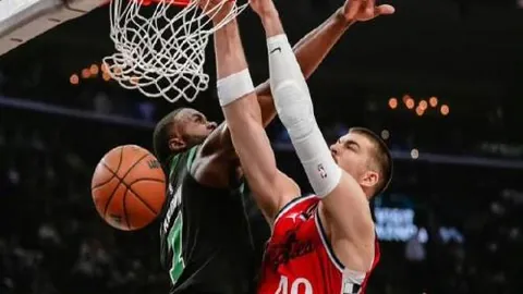 “林加德回归英超传闻升温！独家消息：西汉姆加速谈判，短期合同引关注，续约疑云密布！”